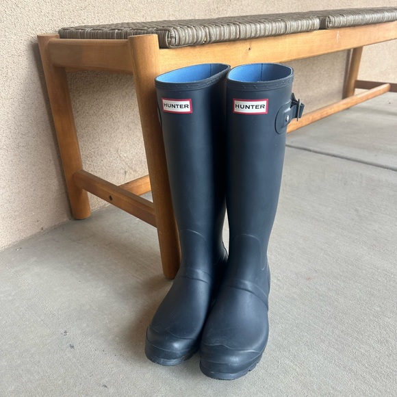 Hunter Shoes - Hunter Classic navy blue with light blue back stripe Waterproof, Rain Boots
